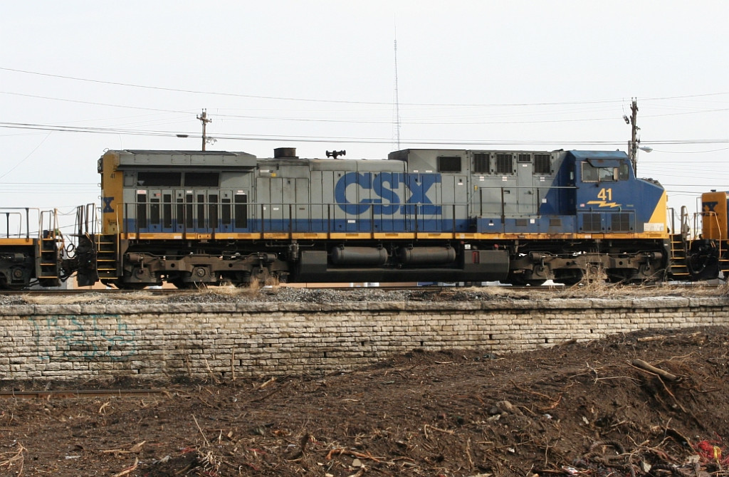 CSX 41 on a NB freight